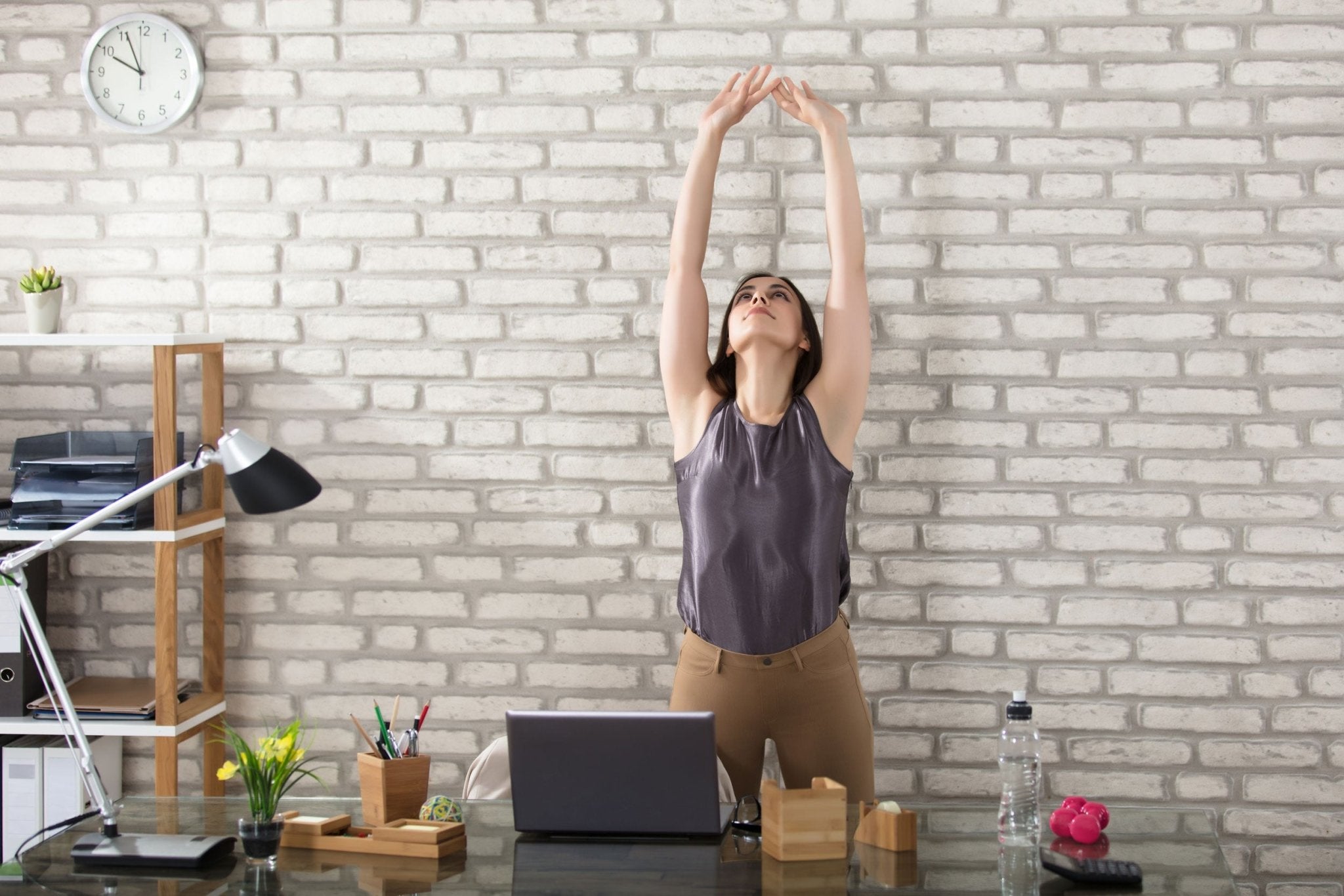10 Tips on How to Burn Calories at Work - Mount-It!