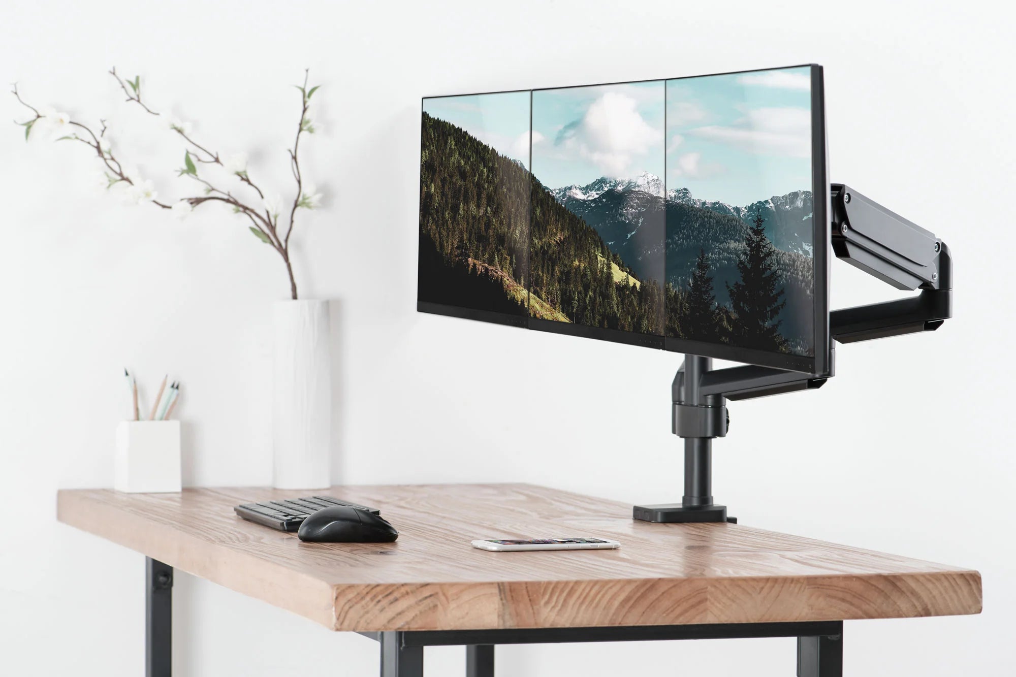 Tripple monitor desk mount