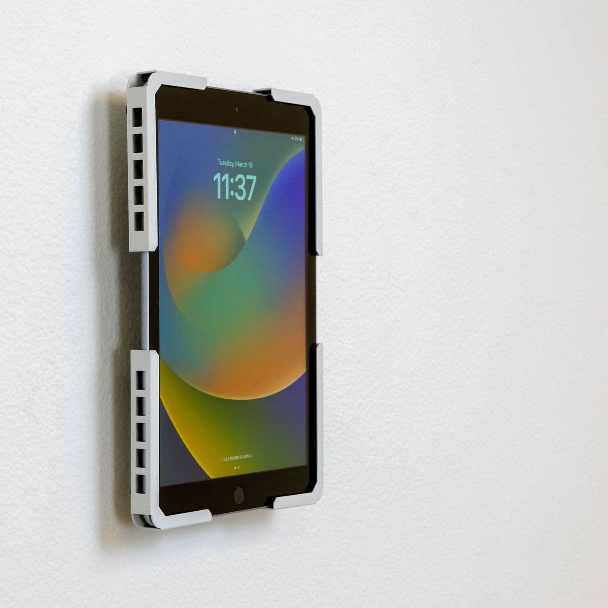 Universal Tablet Wall Mount