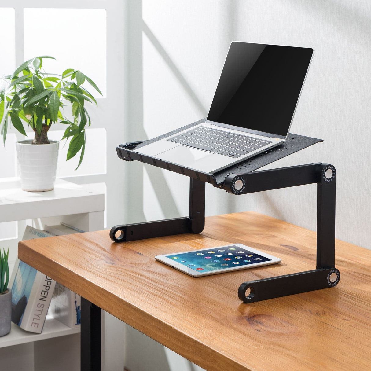 Height Adjustable Laptop Tray - Mount-It!